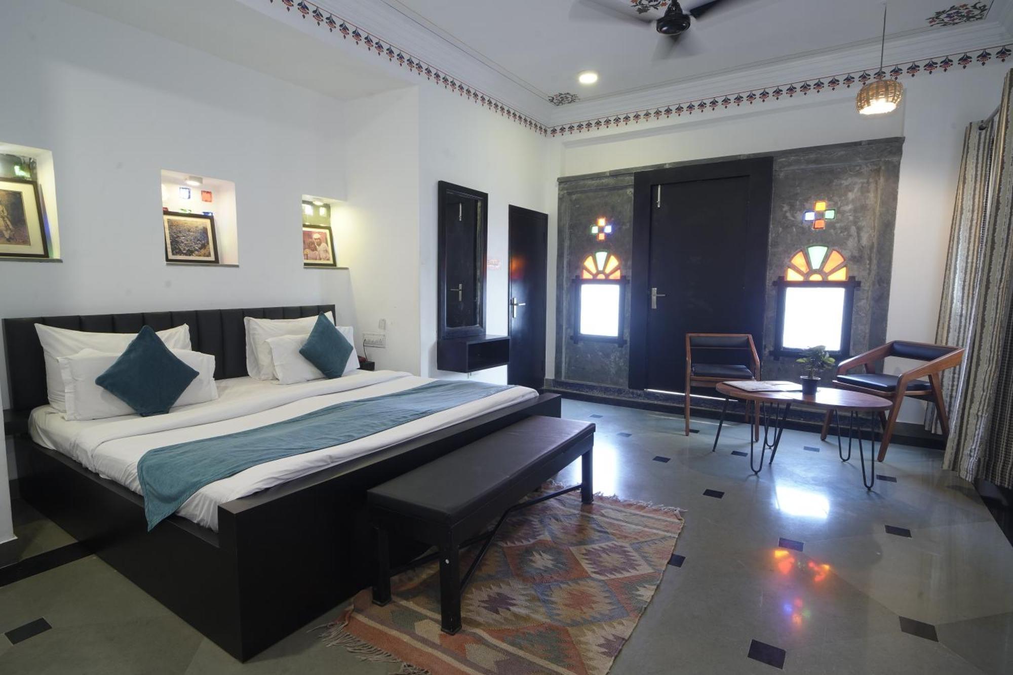 Hotel Udai Niwas By The Lake Udaipur Exterior foto